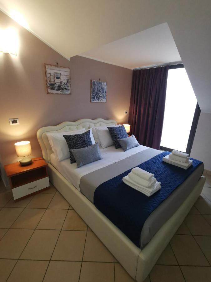 B&B Louise Santa Maria Capua Vetere Eksteriør billede