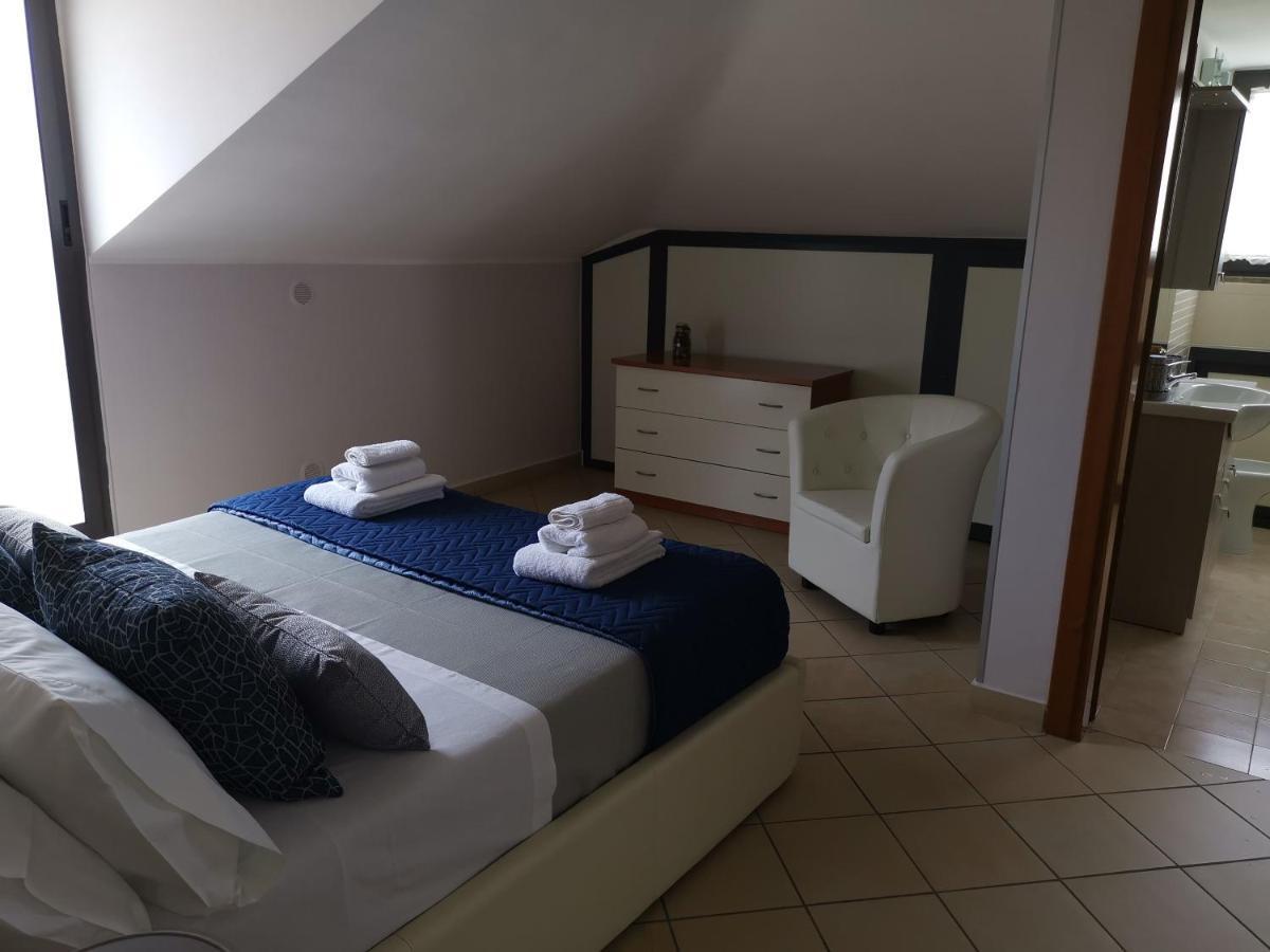B&B Louise Santa Maria Capua Vetere Eksteriør billede