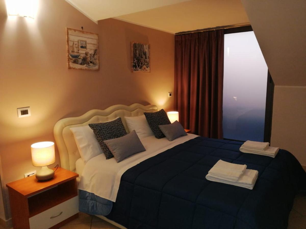 B&B Louise Santa Maria Capua Vetere Eksteriør billede